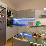 Elegant Flat At Municipio By Napoliapartments *