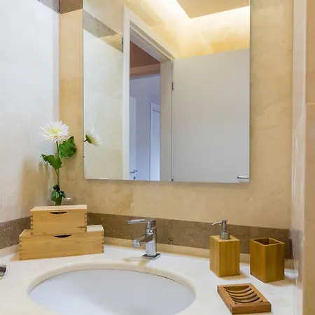 Elegant Flat At Municipio By Napoliapartments Appartement *